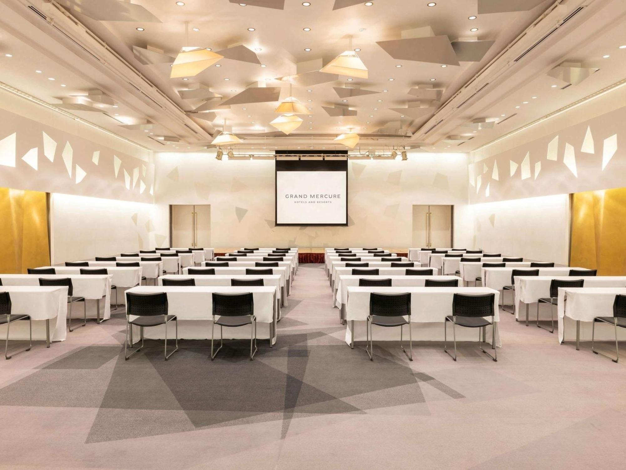 Grand Mercure Sapporo Odori Park Екстериор снимка